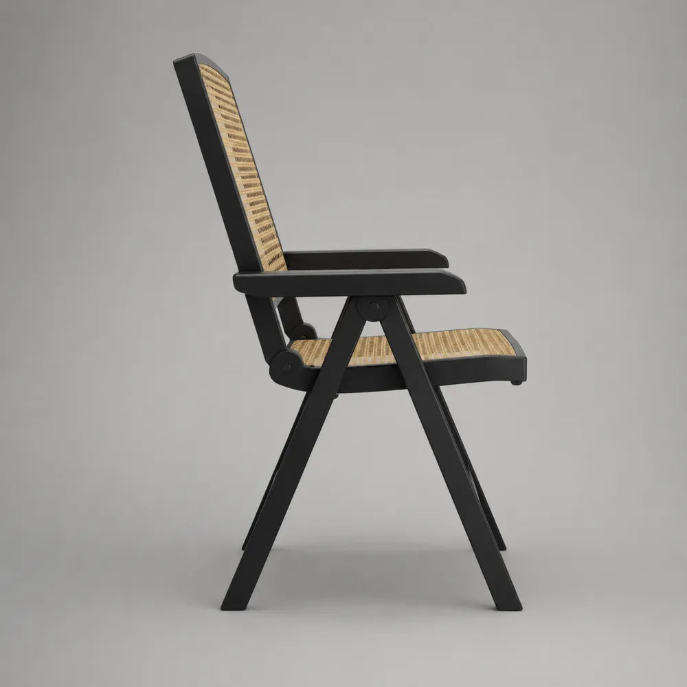 Sedia da giardino con braccioli struttura in alluminio verniciato nero seduta e schienale in rattan sintetico PE colore nero e beige dimensioni 55x60x95 cm